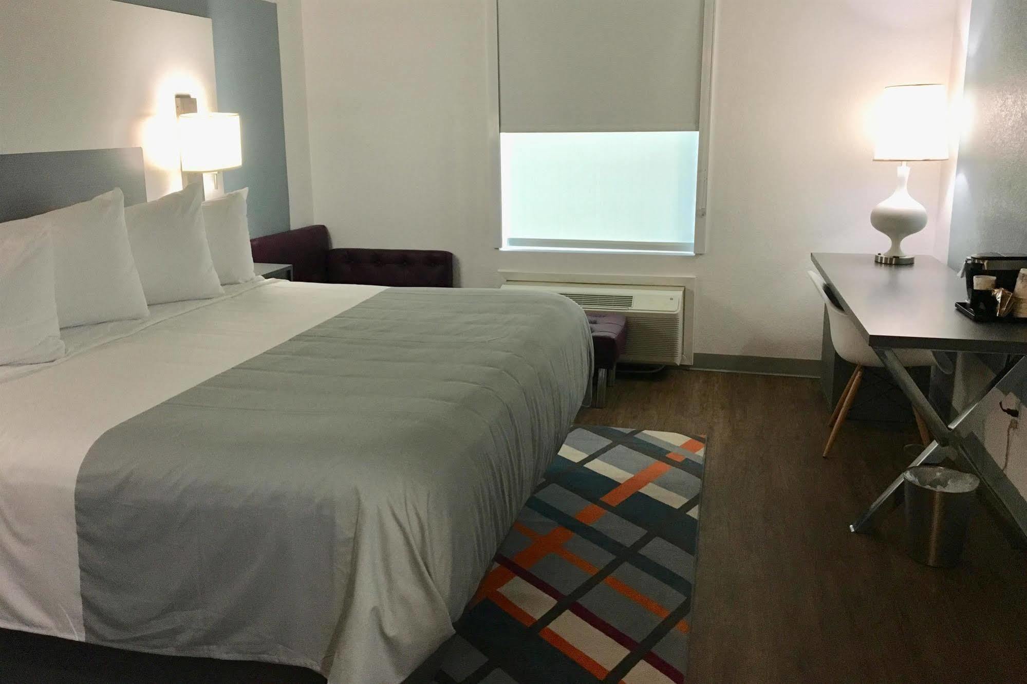 Tryp By Wyndham College Station Hotel Luaran gambar